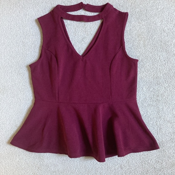 Tops - womens l maroon sleeveless peplum top heart cutout